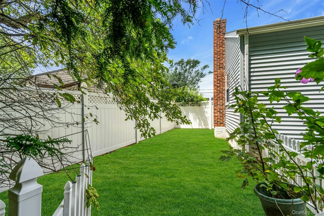 Photo of 22 Robert Drive