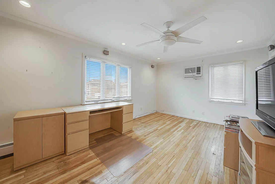 Photo of 769 Washington Street