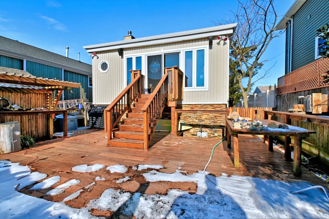Photo of 48 Pershing Avenue