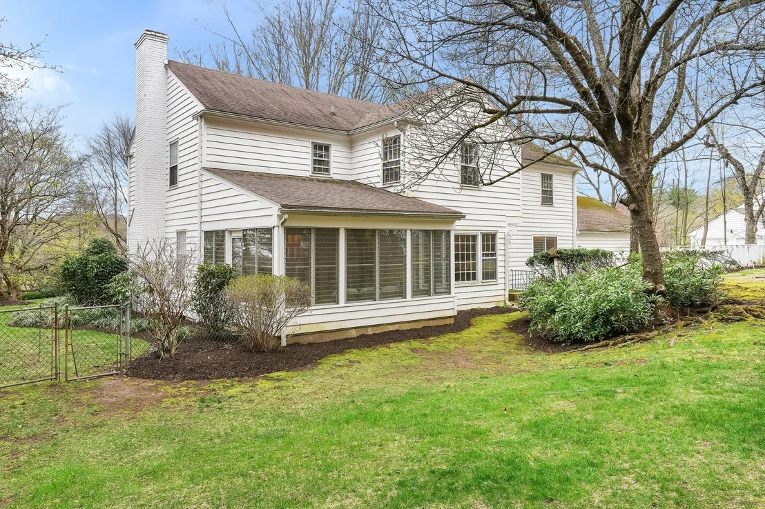 Photo of 23 Round Hill Road