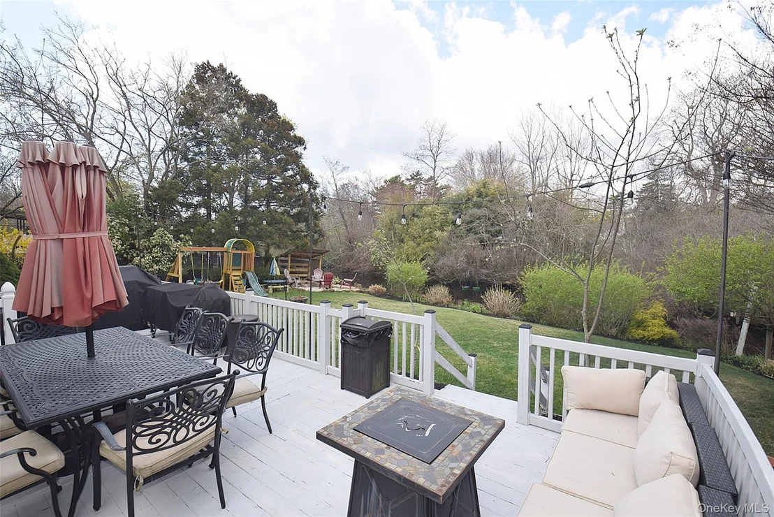 Photo of 32 Lagoon Place
