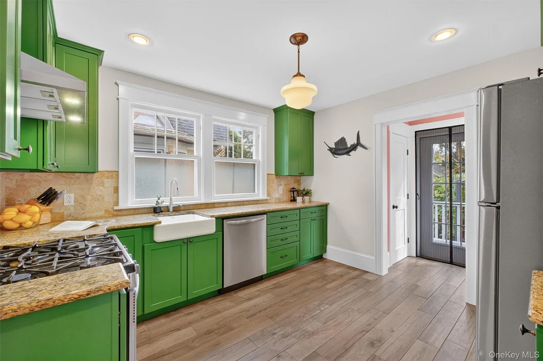 Photo of 13 Parkwood Boulevard