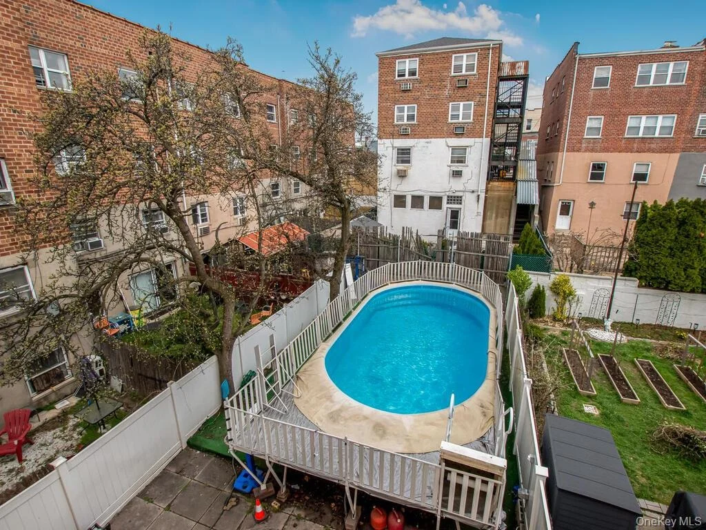 Photo of 1062 Calhoun Avenue