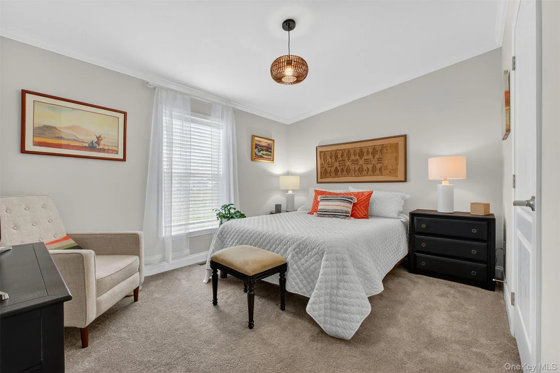 Photo of 10 Orlando Drive