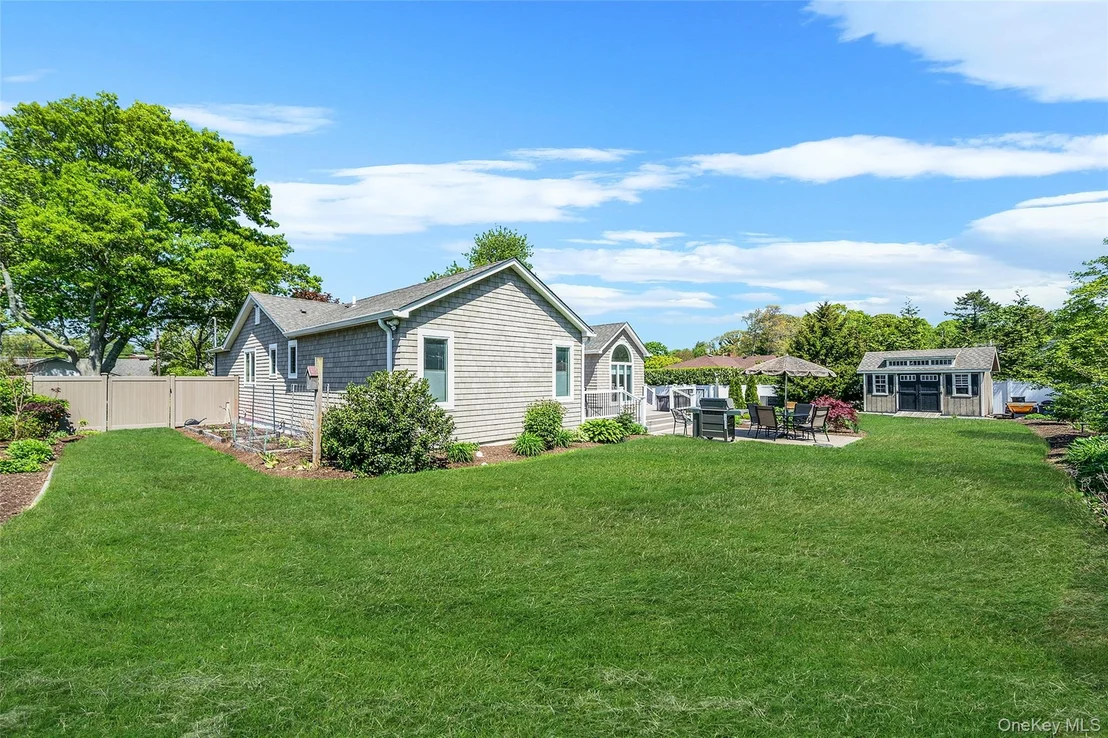 Photo of 15 Evergreen Lane