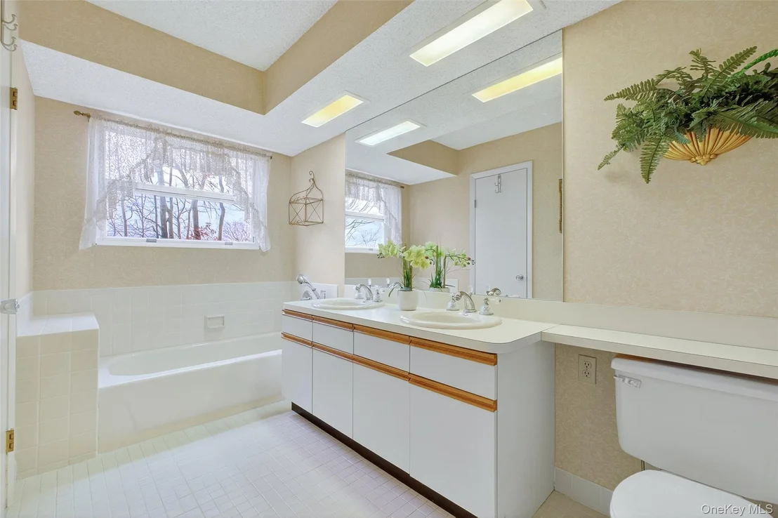 Photo of 201 Woodsbrooke Drive