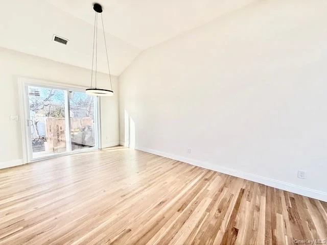 Photo of 10 Amarr Drive