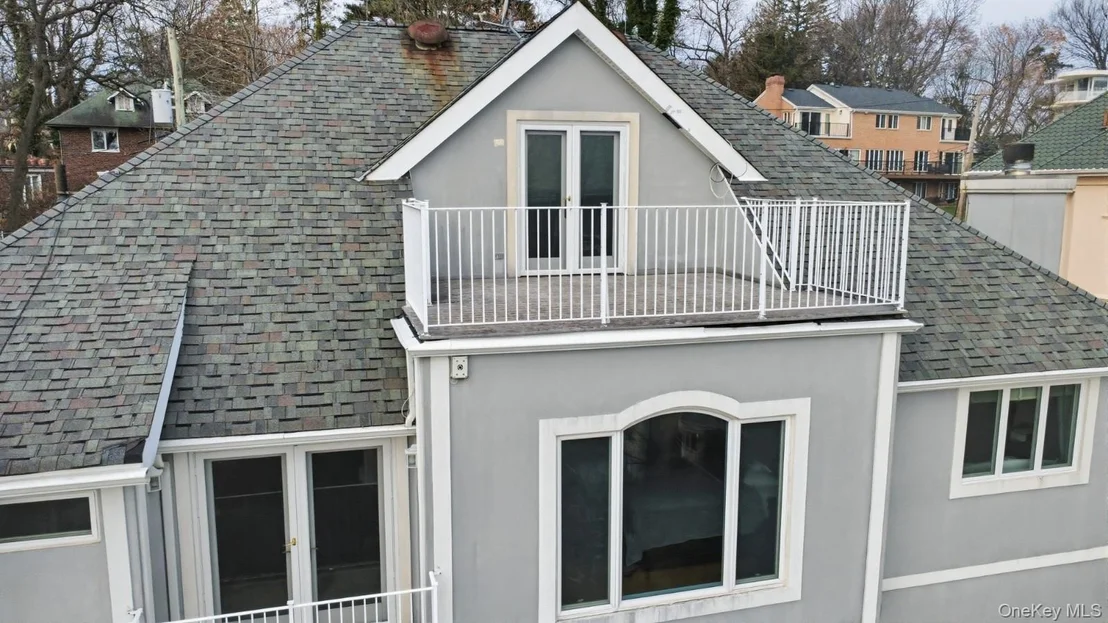 Photo of 174 Douglas