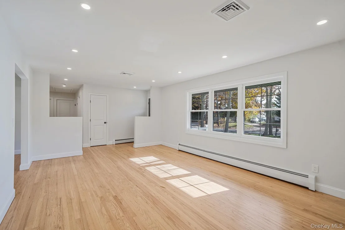 Photo of 780 Westview Drive