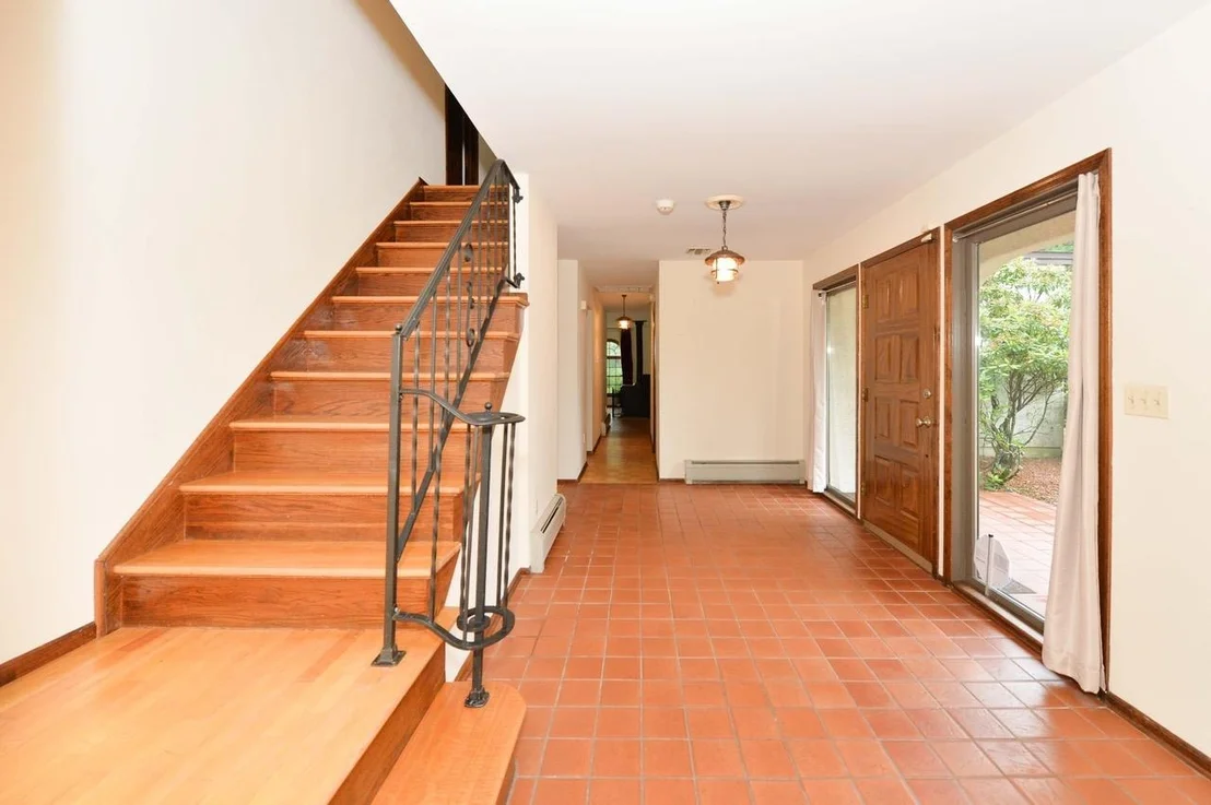 Photo of 5 Rubinstein Court