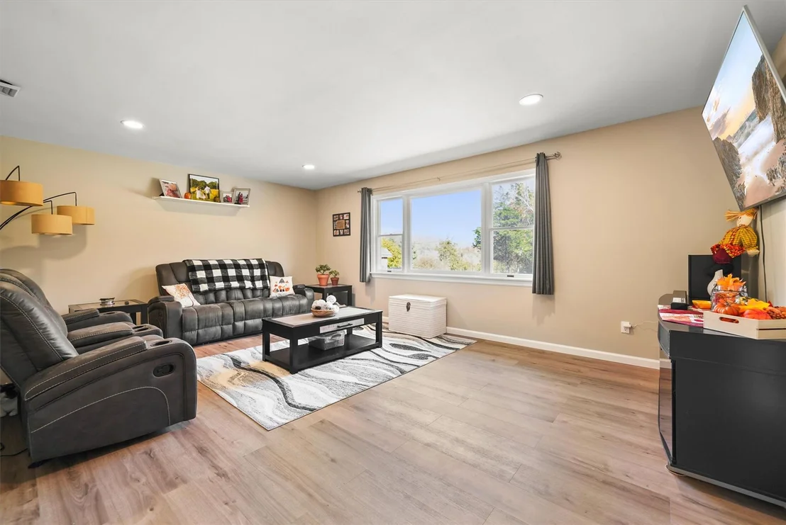 Photo of 397 Bellvale Road