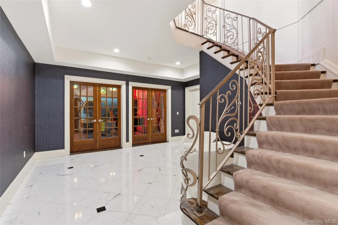 Photo of 6 Evergreen Way