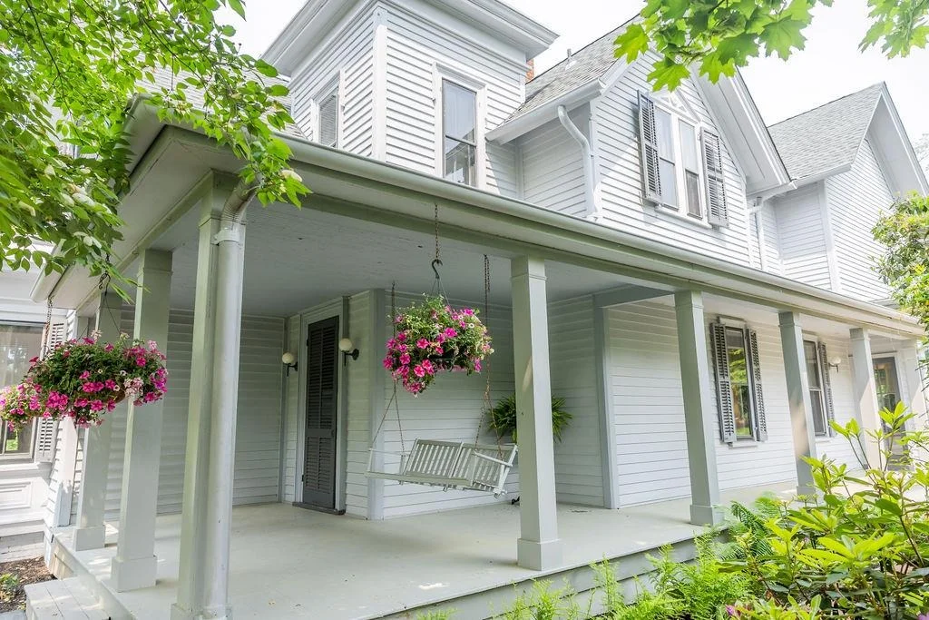 Photo of 109 Main Street