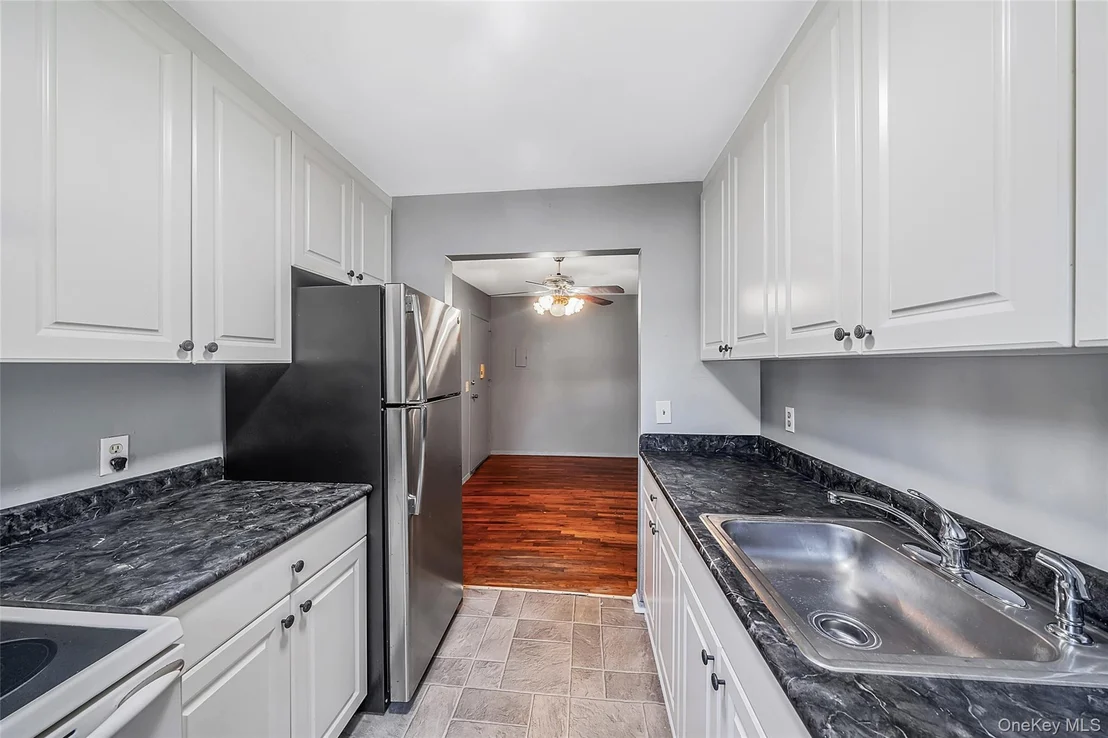 Photo of Unit 8A at 2397 union blvd