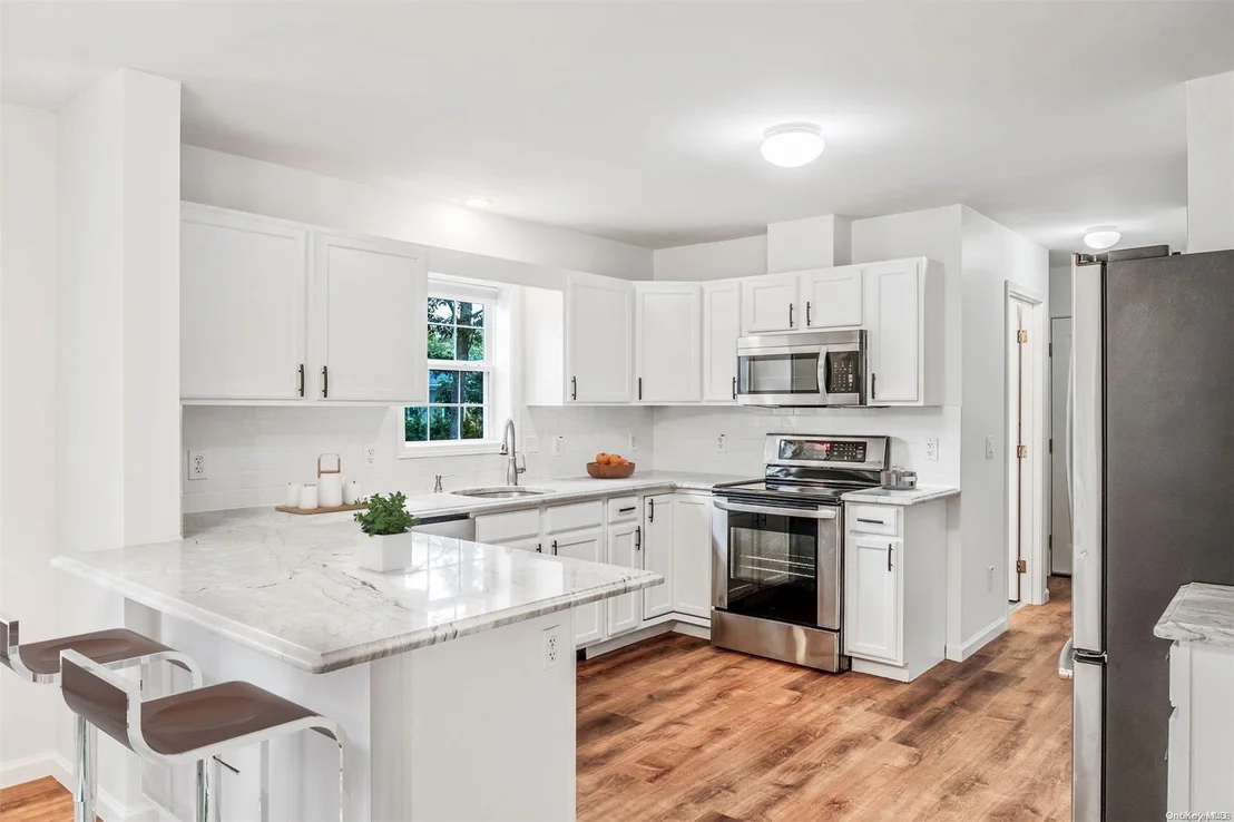 Photo of 3 Neptune Avenue