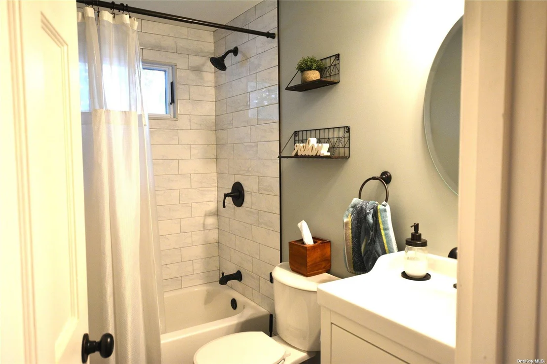 Photo of 48 Grove Drive