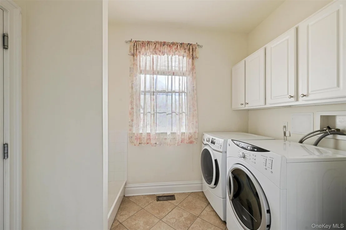 Photo of 42 Deangelis Drive