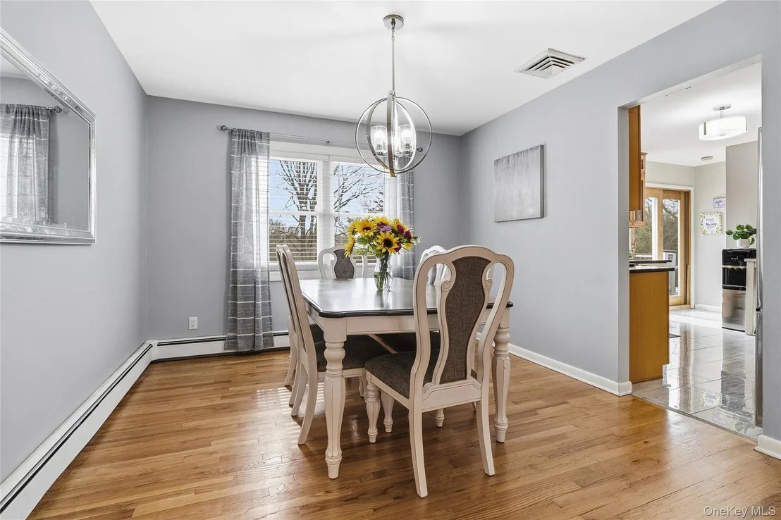 Photo of 101 Edgehill Drive