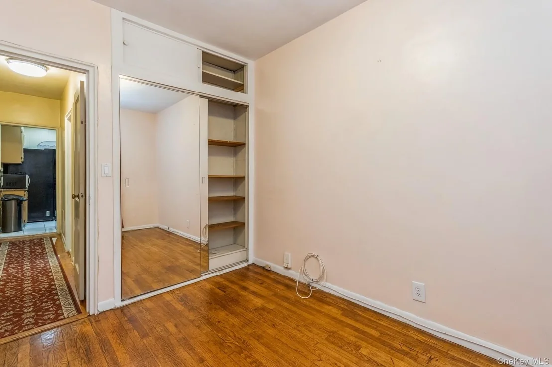 Photo of 4121 Grace Avenue