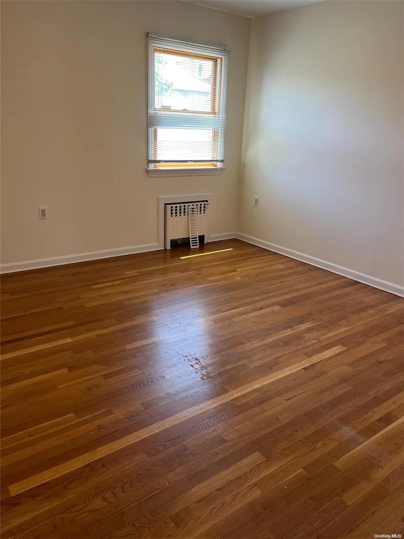 Photo of 150-34 7th Avenue