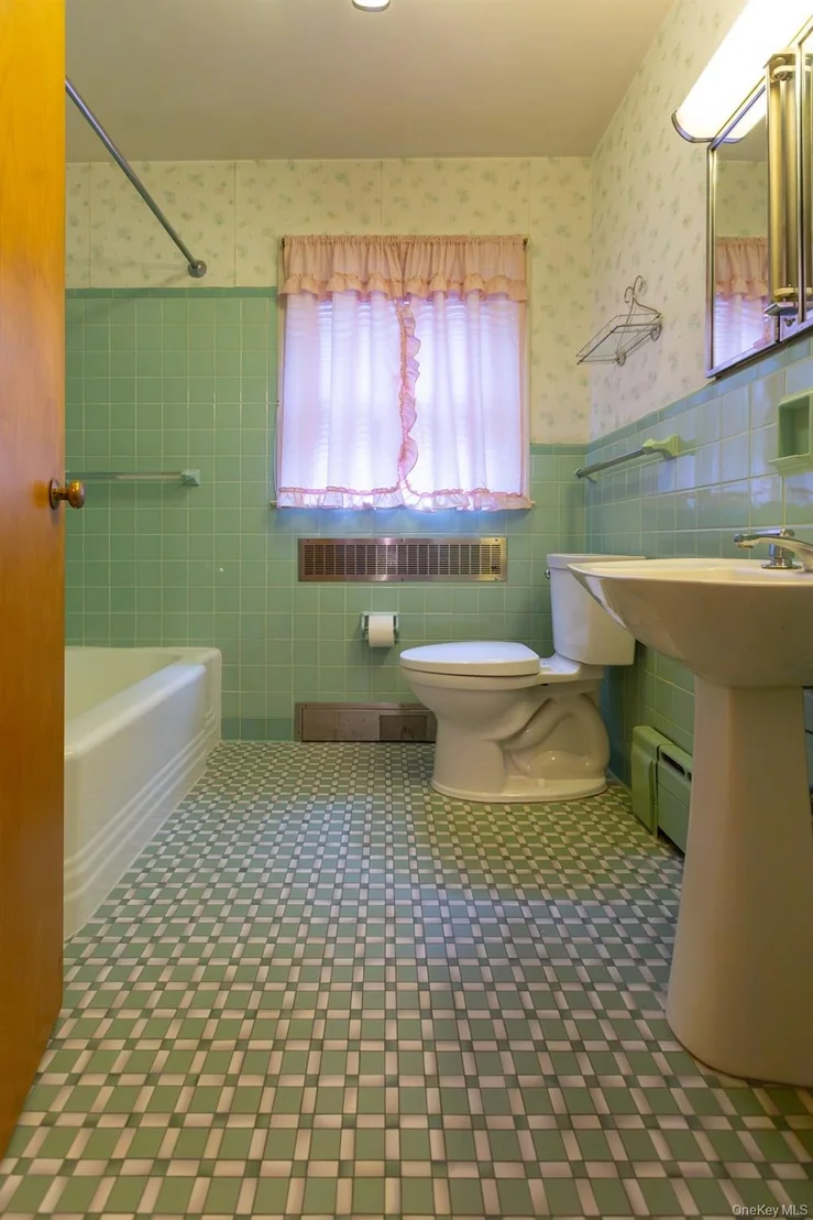 Photo of 10 Degarmo Place