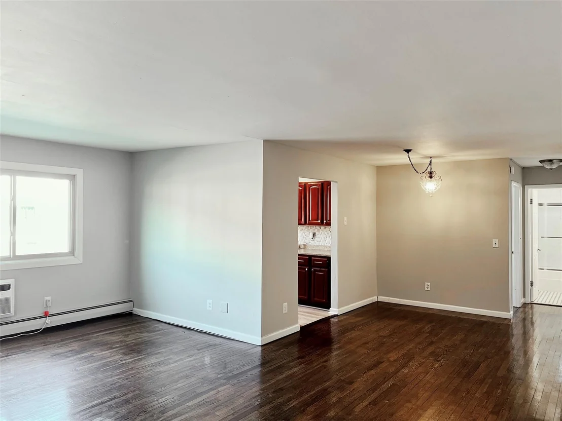 Photo of Unit 3A at 2453 Union Boulevard