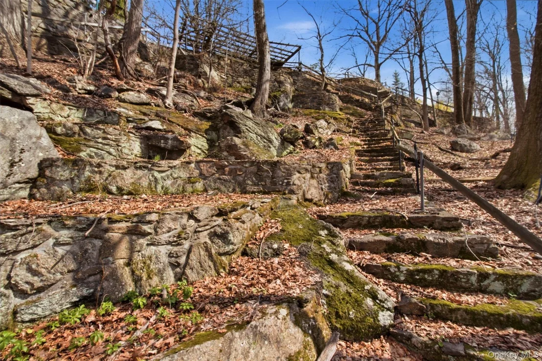 Photo of 27 Allapartus Circle
