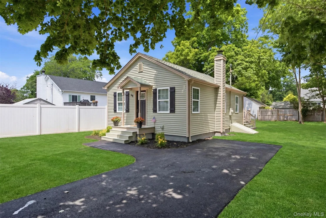 Photo of 19 Lacrosse Road