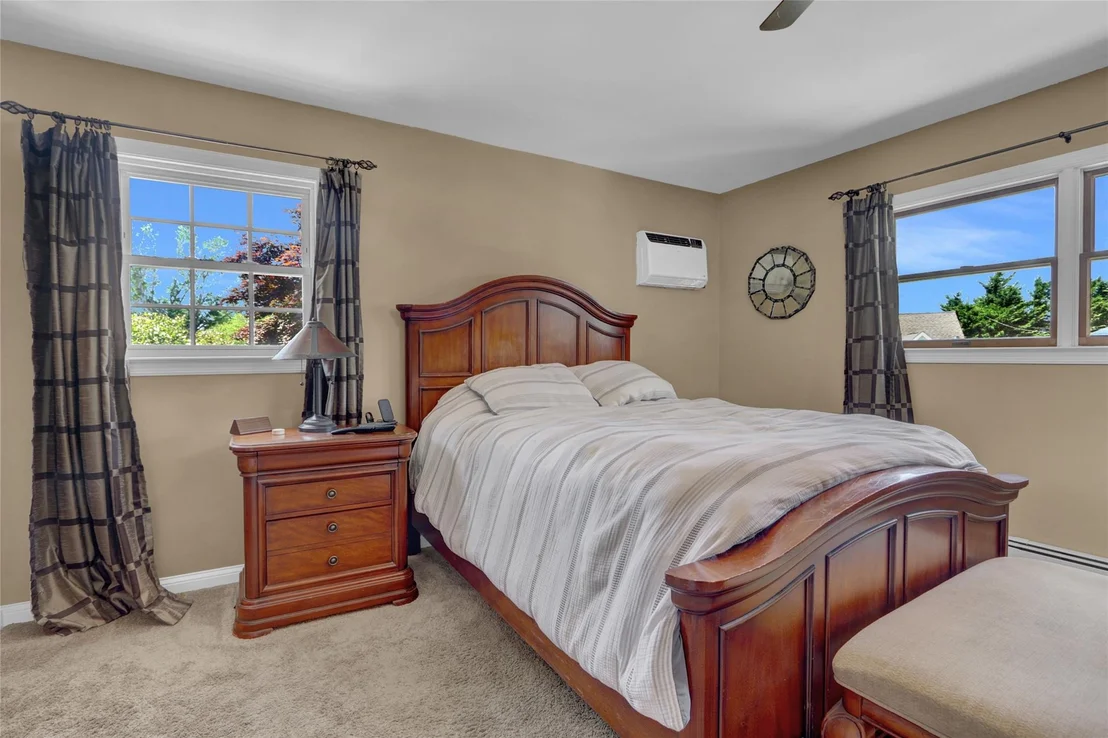 Photo of 71 Elizabeth Drive