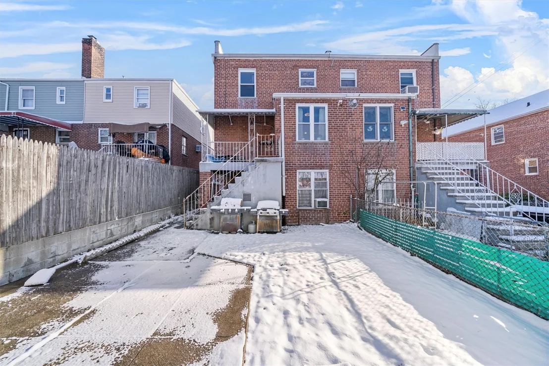 Photo of 2555 Morgan Avenue