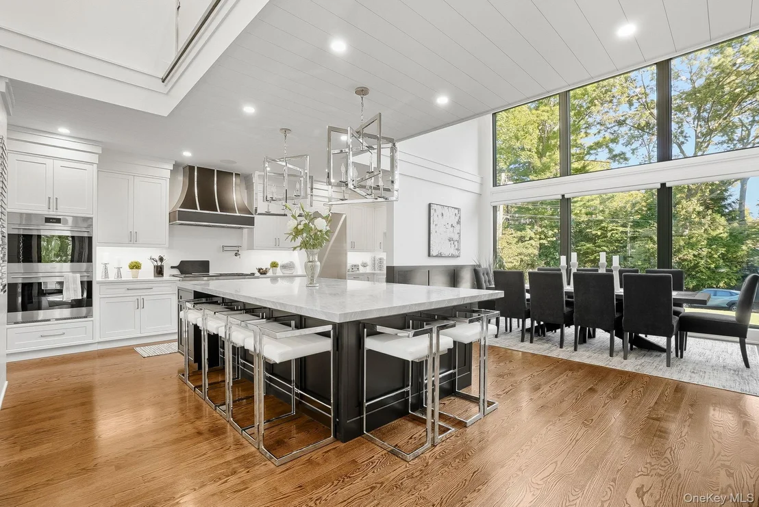 Photo of 9 Kirby Lane N