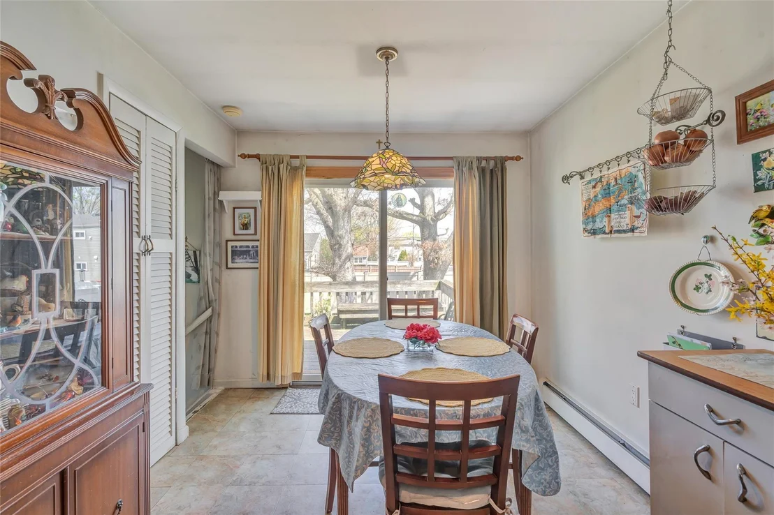 Photo of 87 Mohawk Avenue
