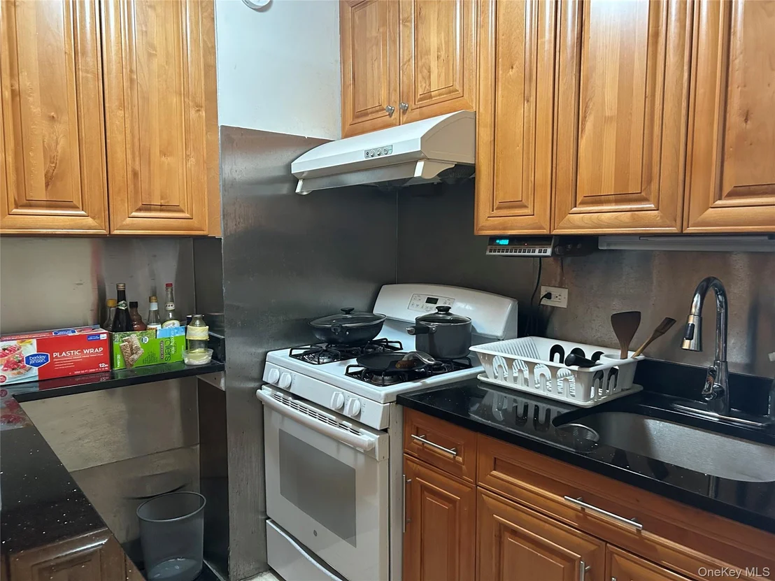 Photo of Unit 3A at 99-11 60 Ave