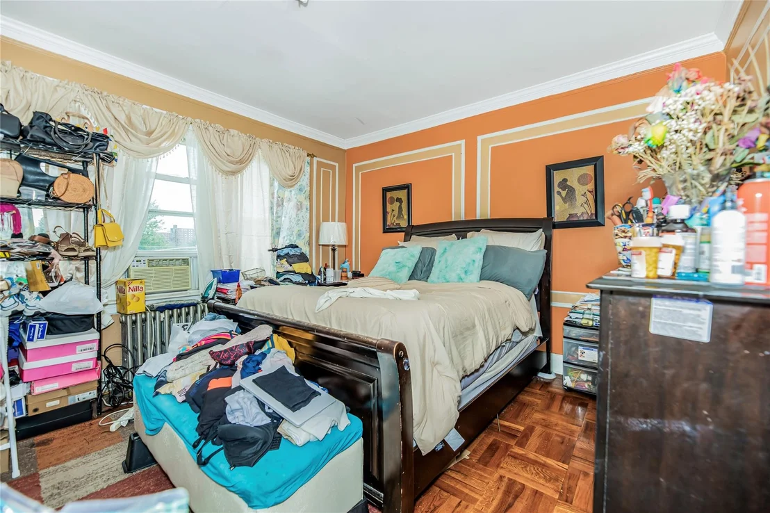 Photo of 4101 Paulding Avenue