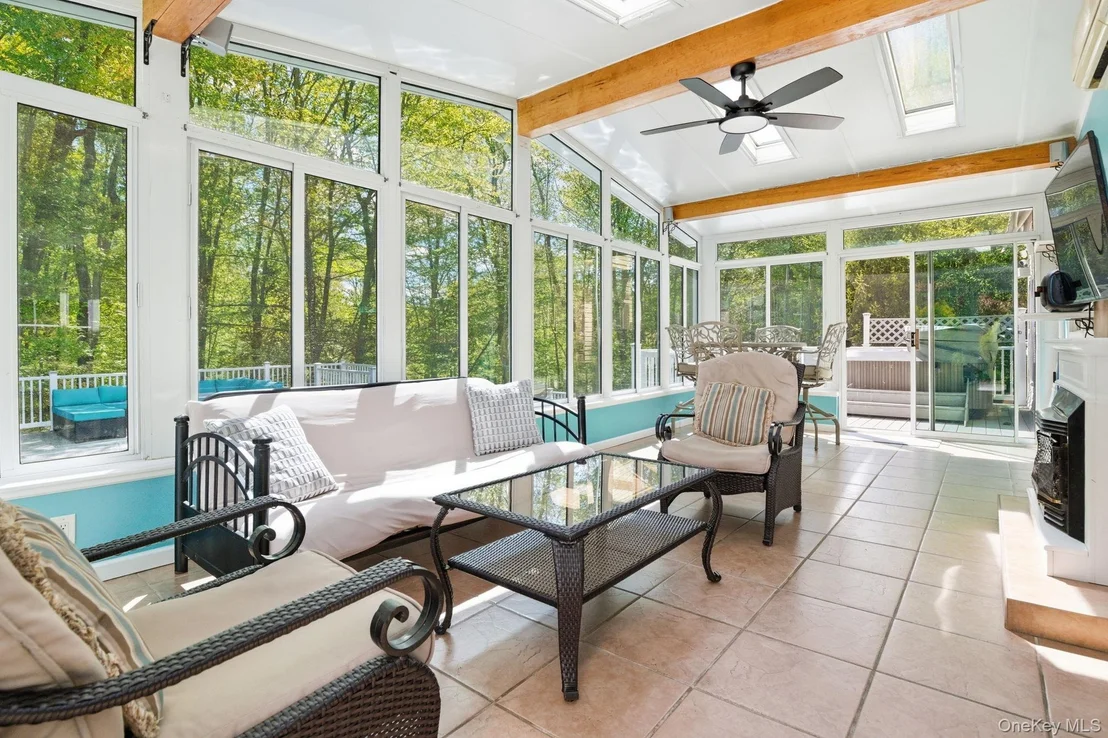 Photo of 28 Sassinoro Drive