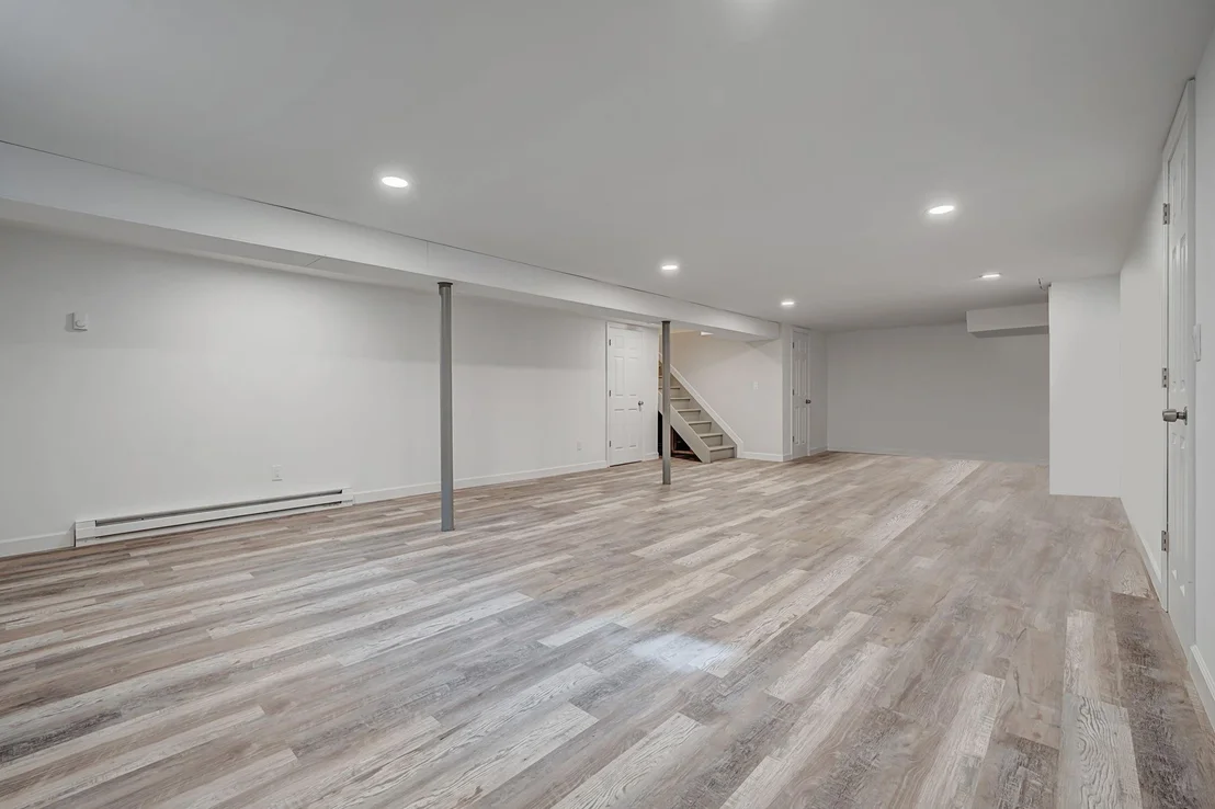 Photo of 48 Oak Street