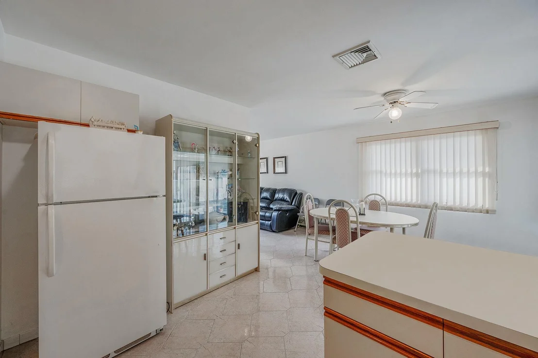 Photo of 52 Heston Road