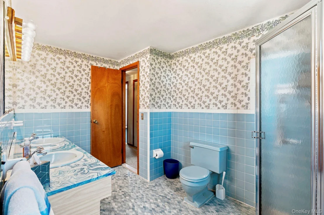 Photo of 216 Gardner Avenue