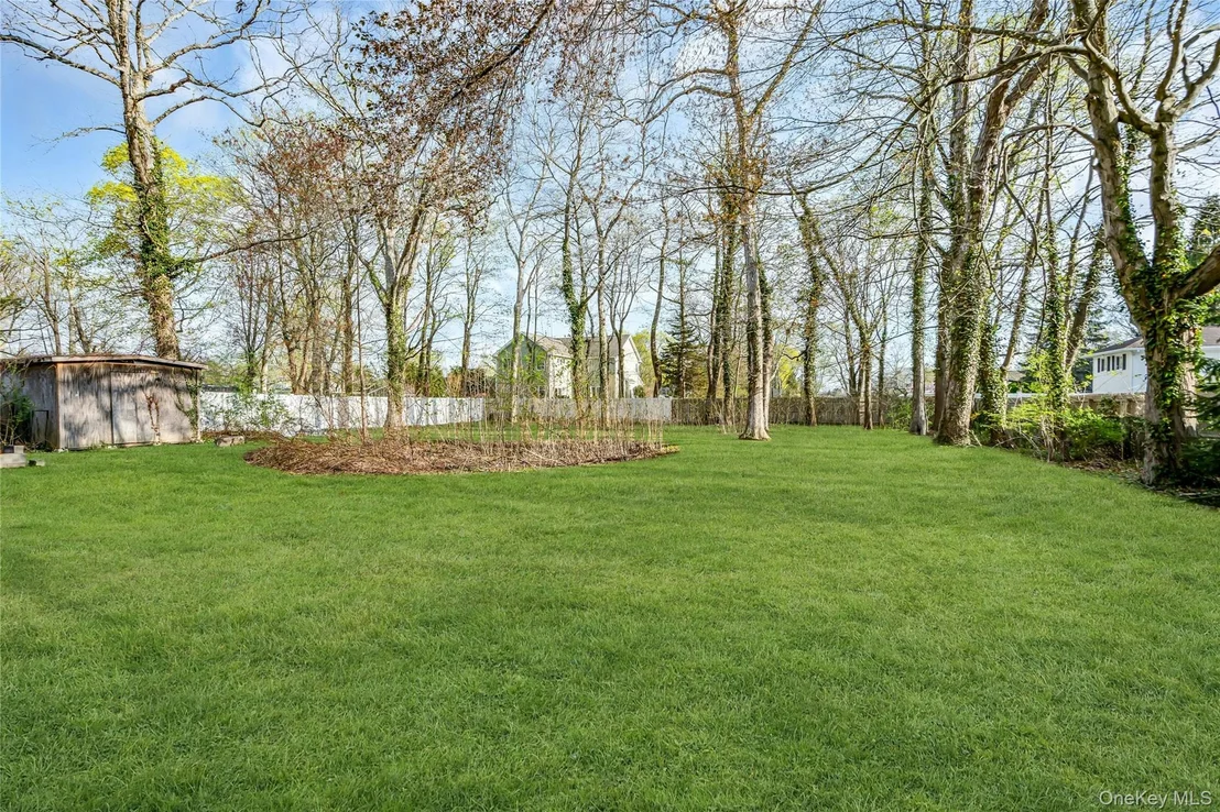 Photo of 4 Clearbrook Drive