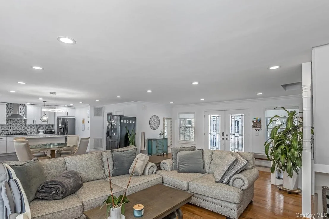 Photo of 7 Sebree Place