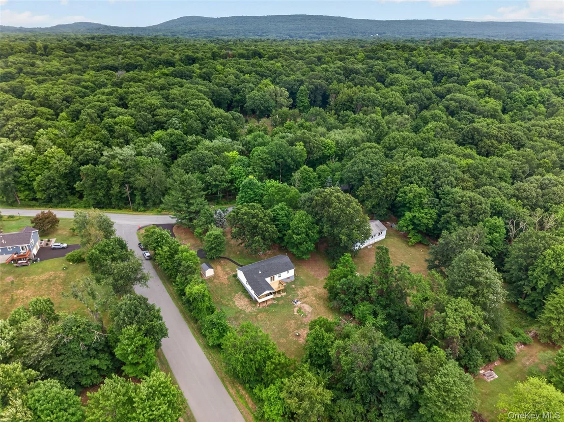 Photo of 140 Rabbit Run Road