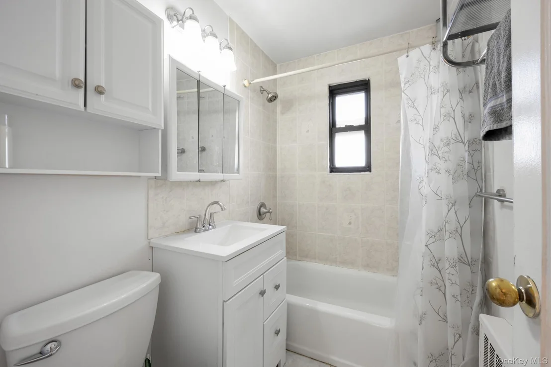 Photo of Unit 3F at 46 Terrace Circle