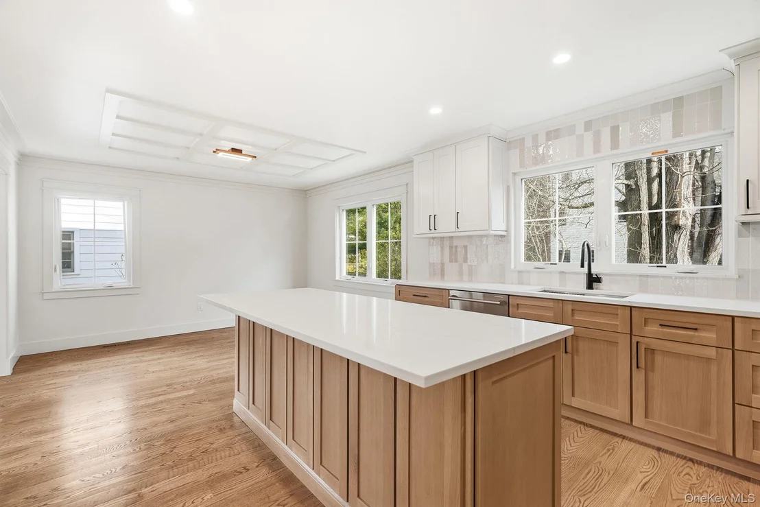 Photo of 54 Lindbergh Avenue
