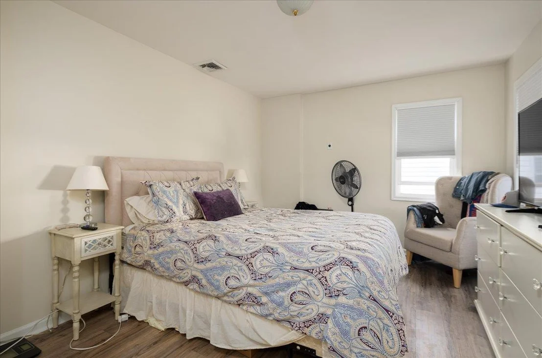 Photo of 1004 Jackson Avenue
