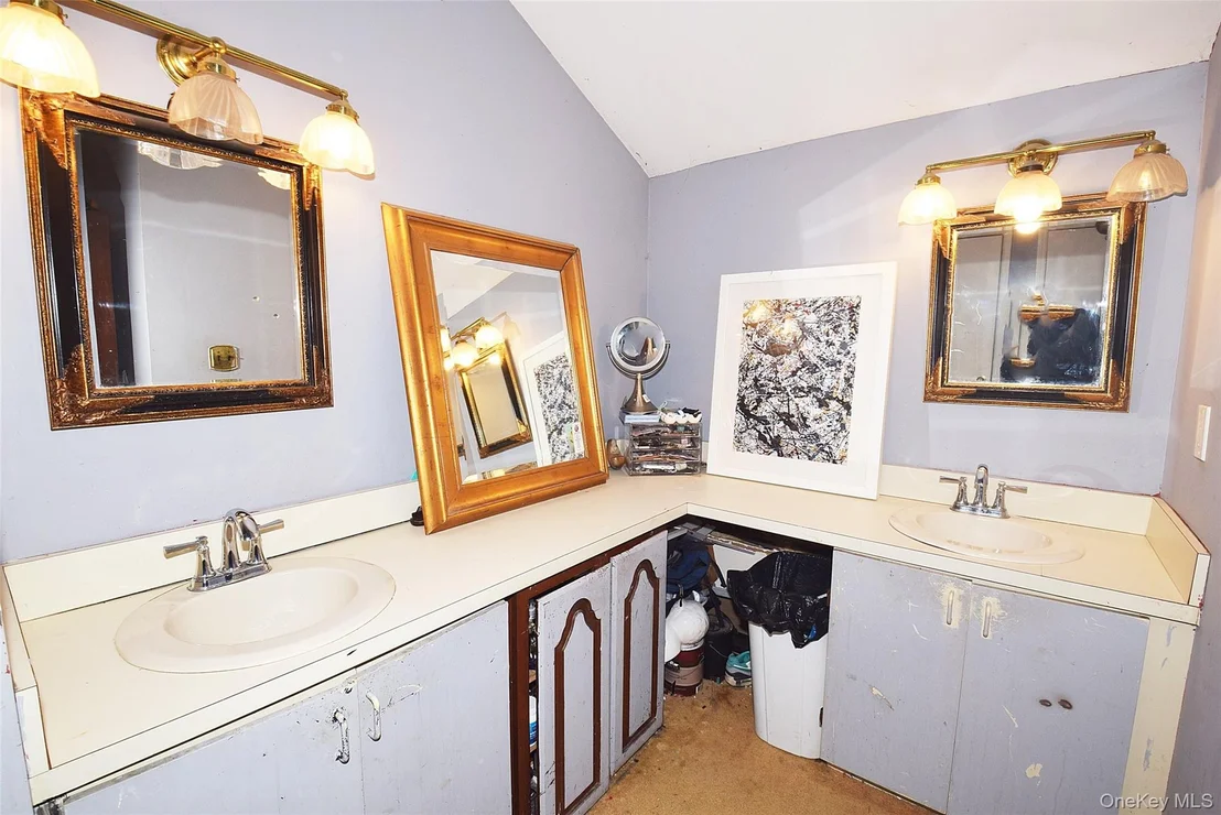 Photo of 338 Pond Path