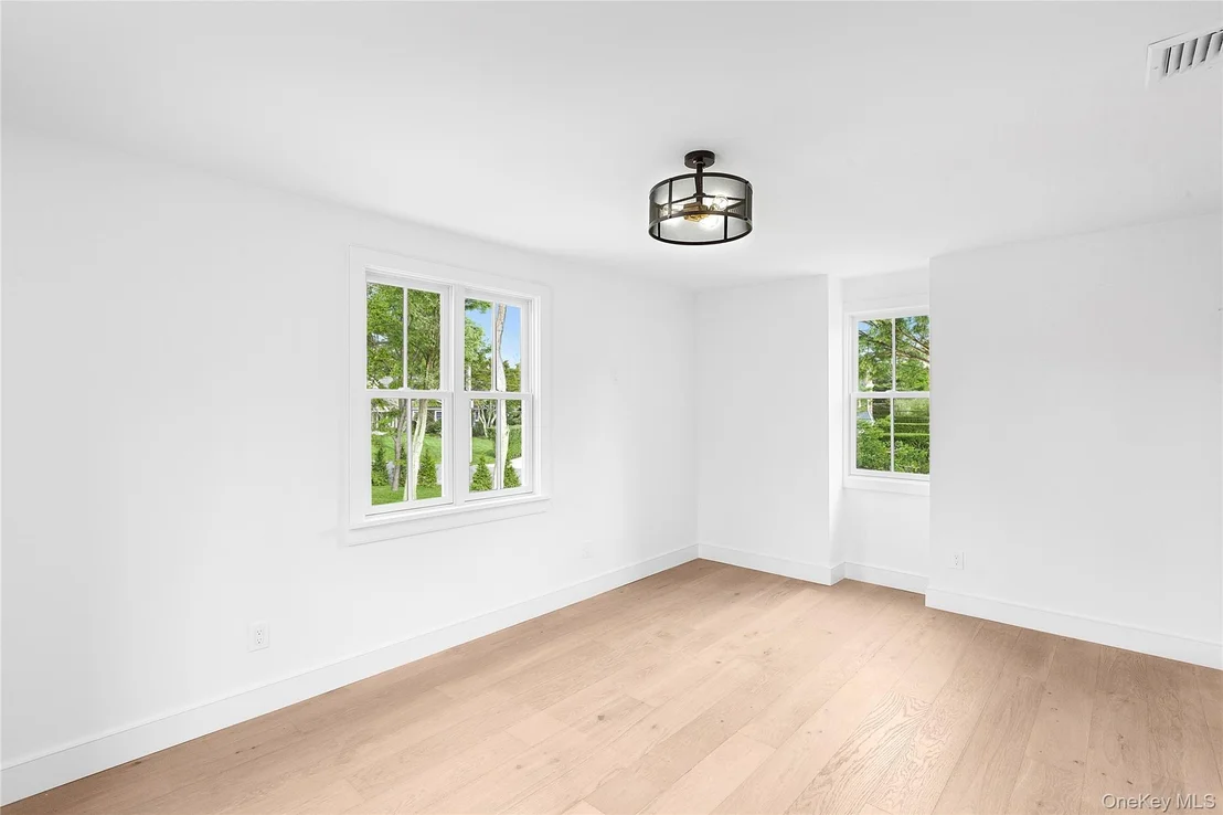 Photo of 5 Pheasant Lane