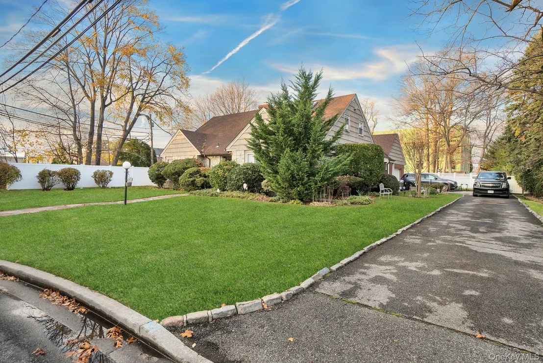 Photo of 757 Bixby Drive