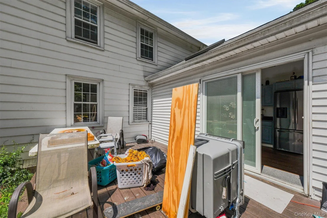 Photo of 10 Dutchess Avenue