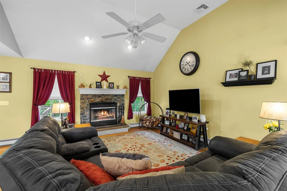 Photo of 42 Bell Drive