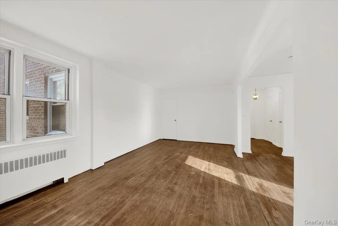 Photo of Unit 3C at 811 Bronx River Road